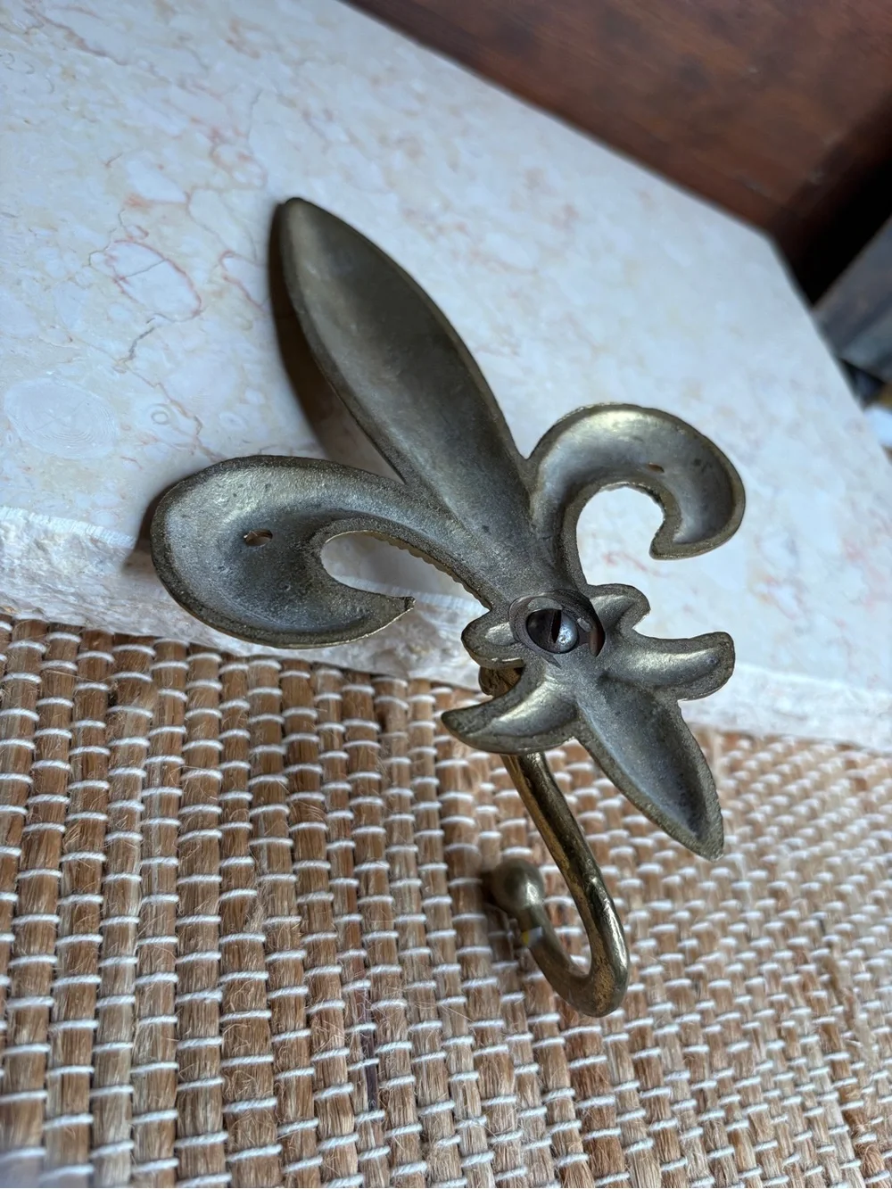 Vintage Gold Brass Fleur de Lis Decorative Single Hook Wall Hook